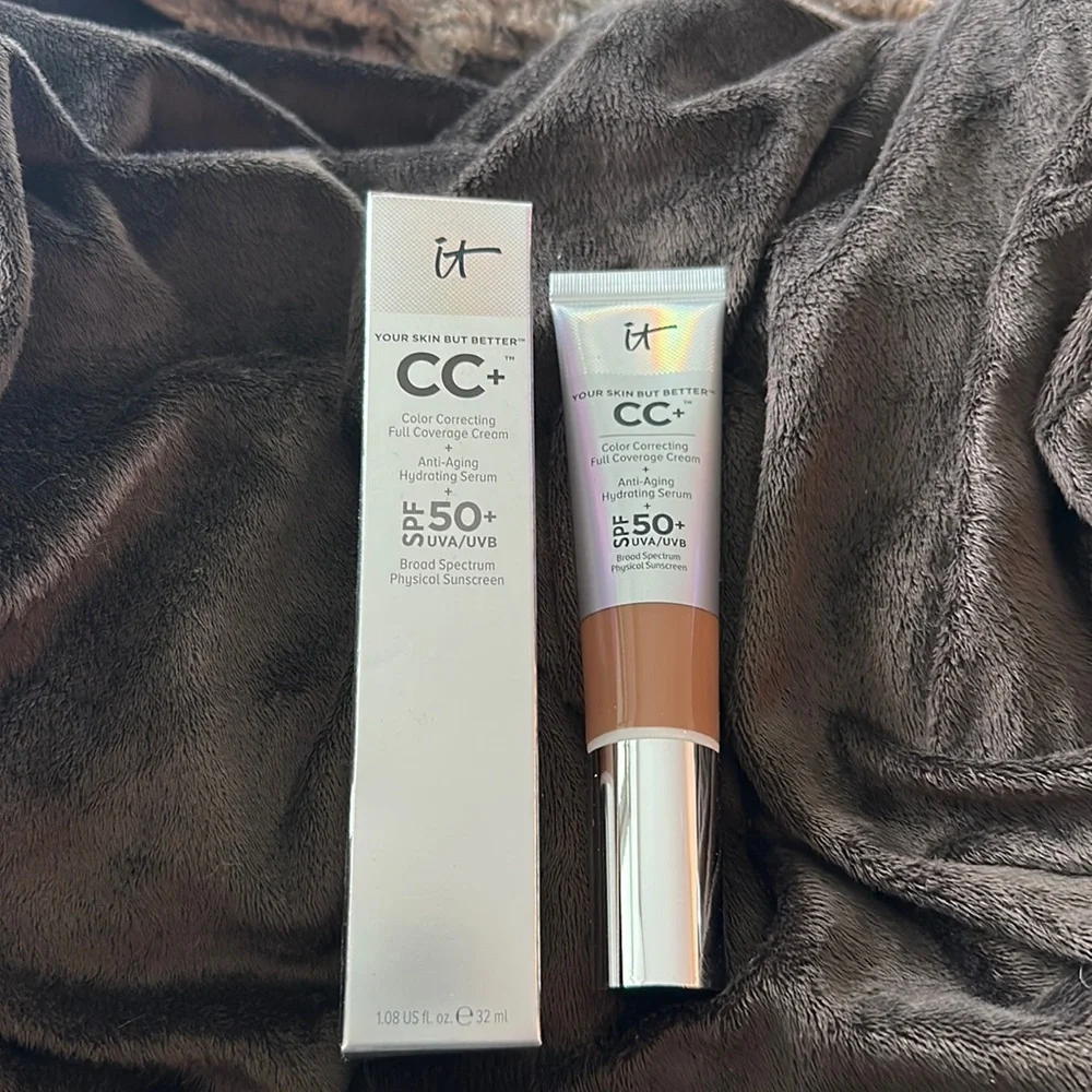 New In Box IT Cosmetics CC+ SPF 50 Shade “Deep” Full Coverage Cream Anti Aging